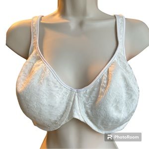 Bali 42D Lace Fully Lined Unpadded Bra Ivory Back Closure Adjustable Straps